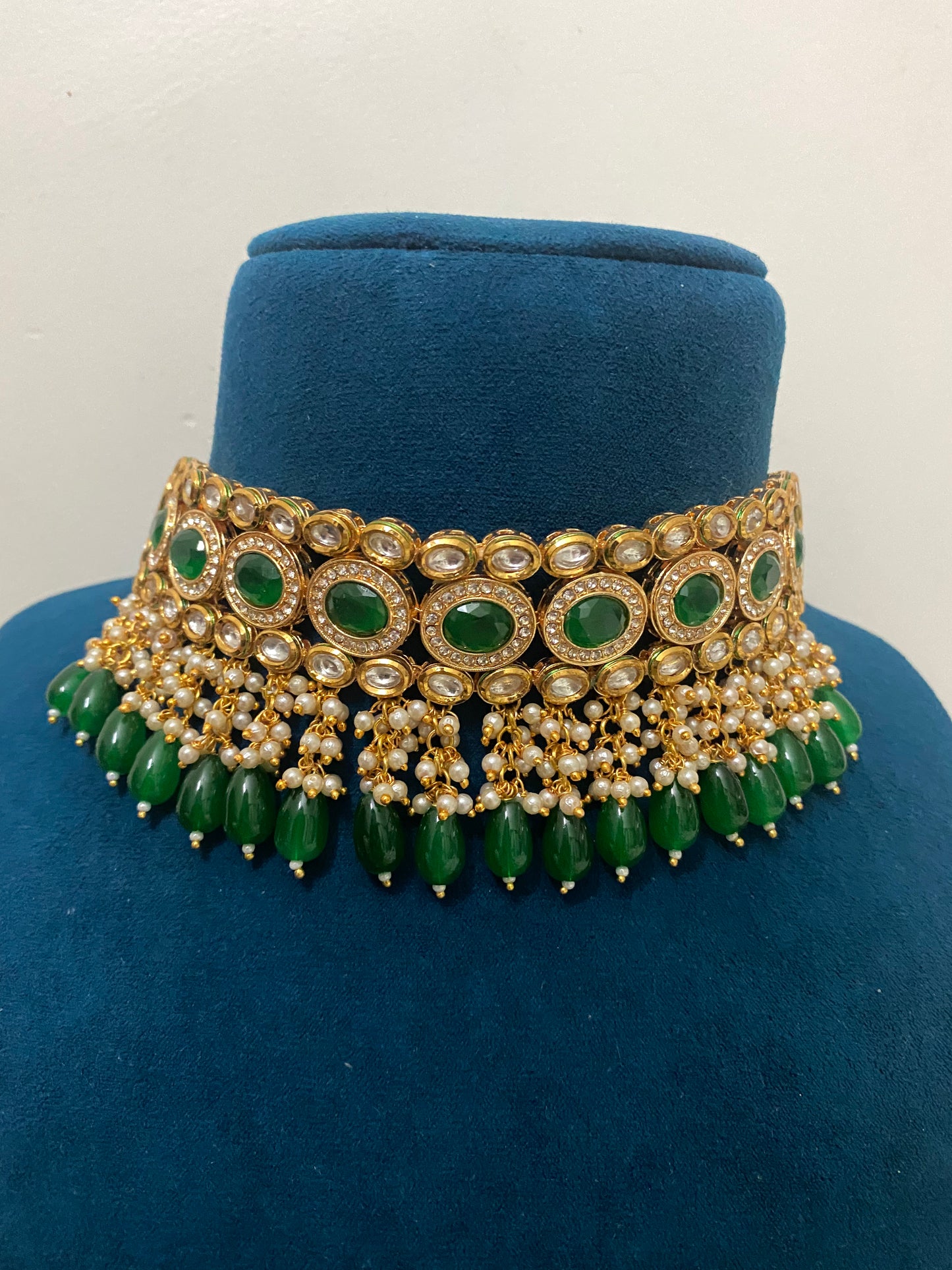 Leher Kundan Necklace Set