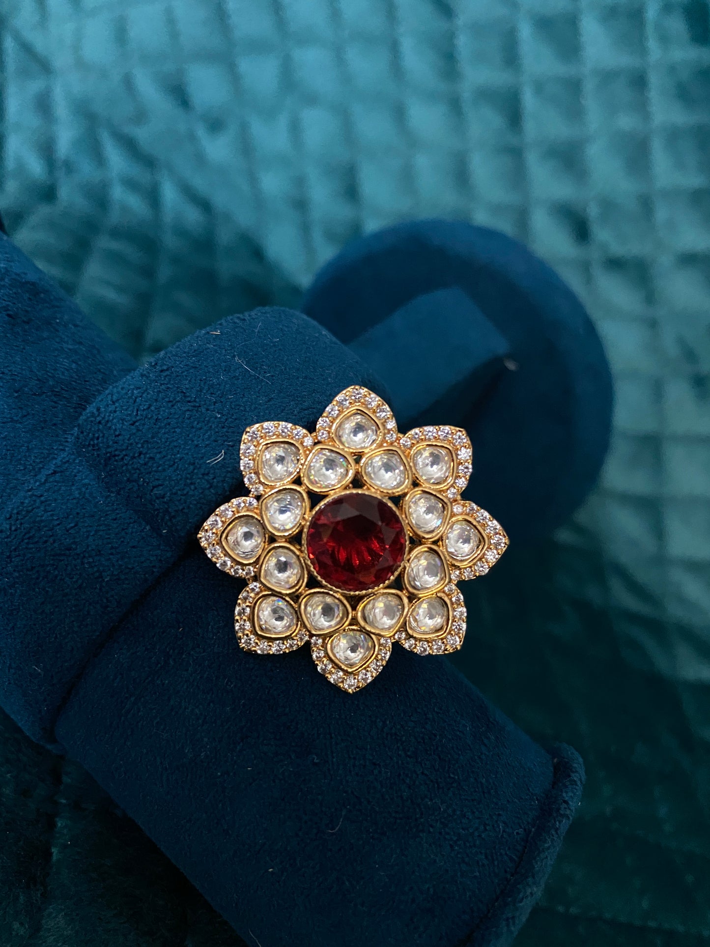 Star kundan ring