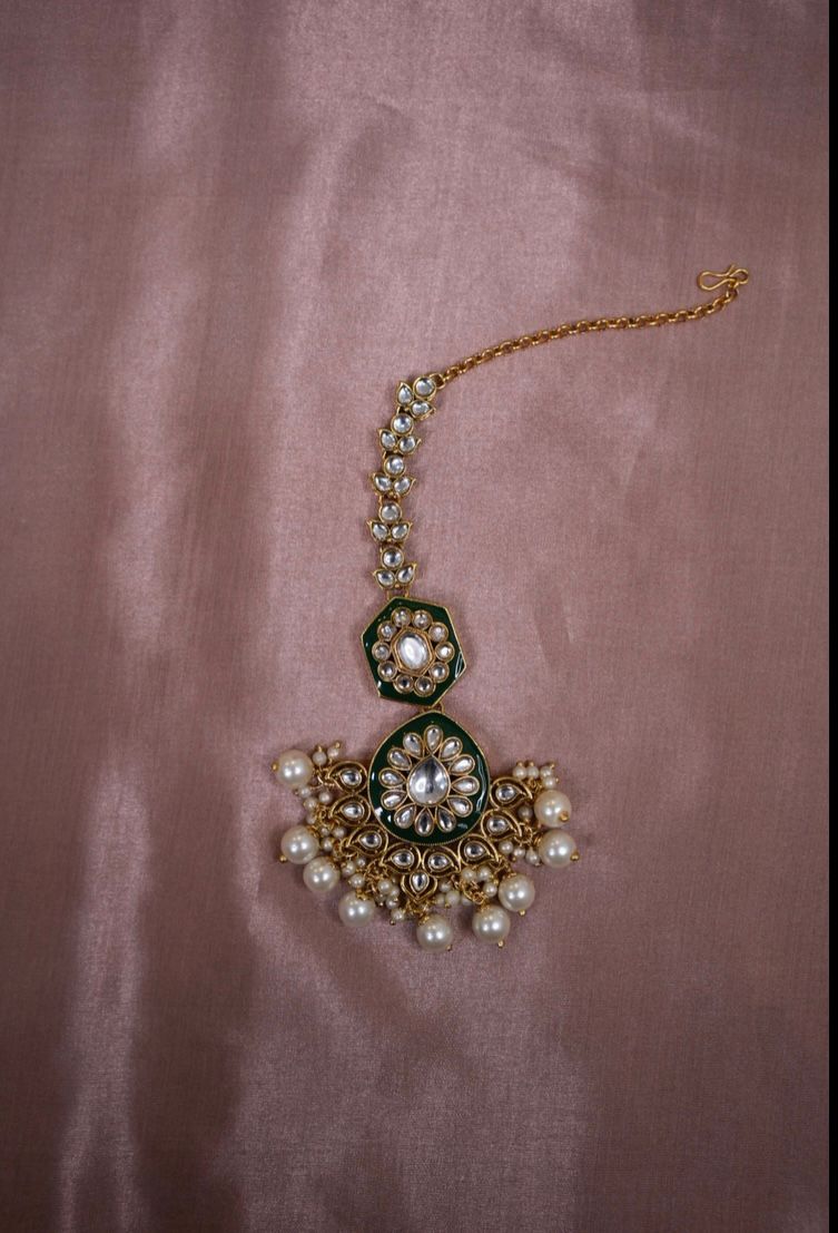 Bahaar Meenakari kundan set