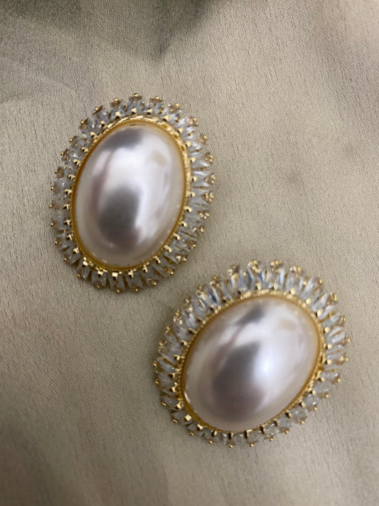 Pearl tops