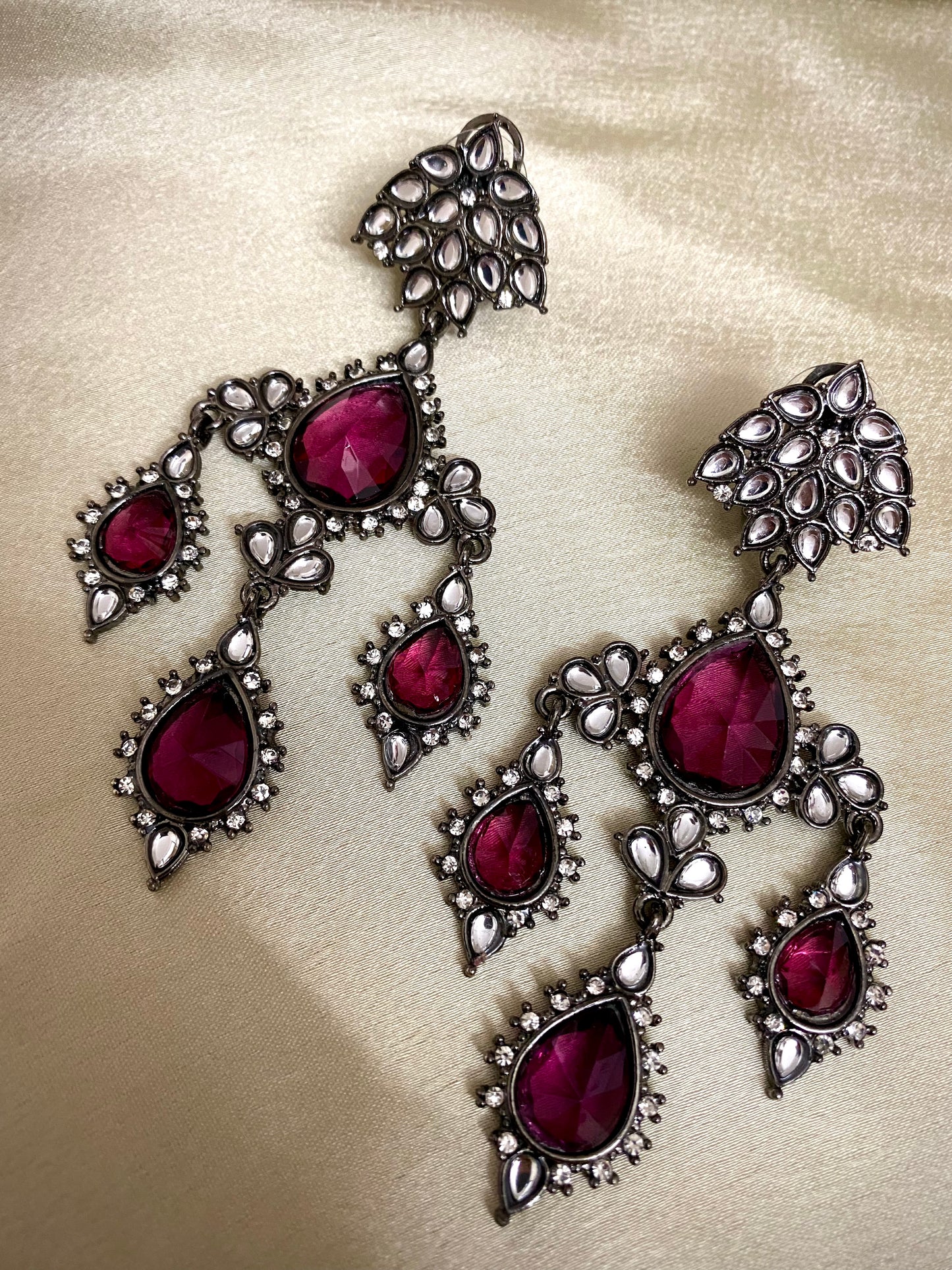 Wine Kundan Minar Earrings