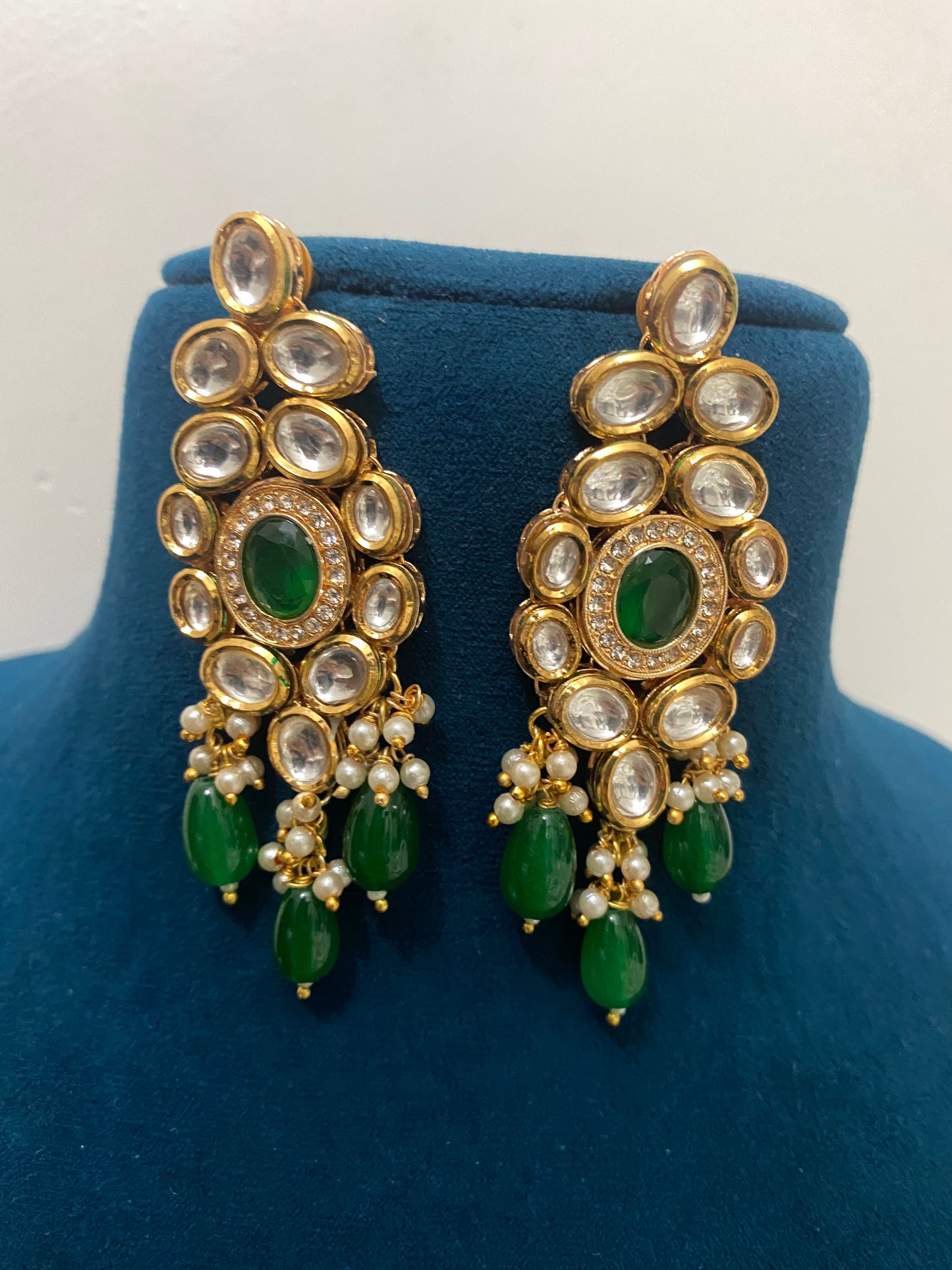 Leher Kundan Necklace Set