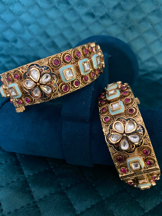 Kundan parijaat bangles