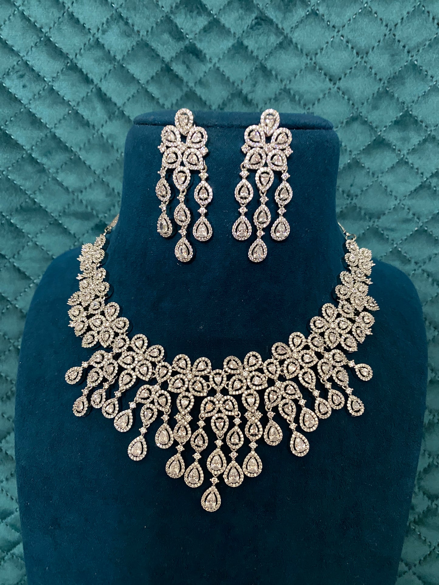 Grace American diamond Necklace set