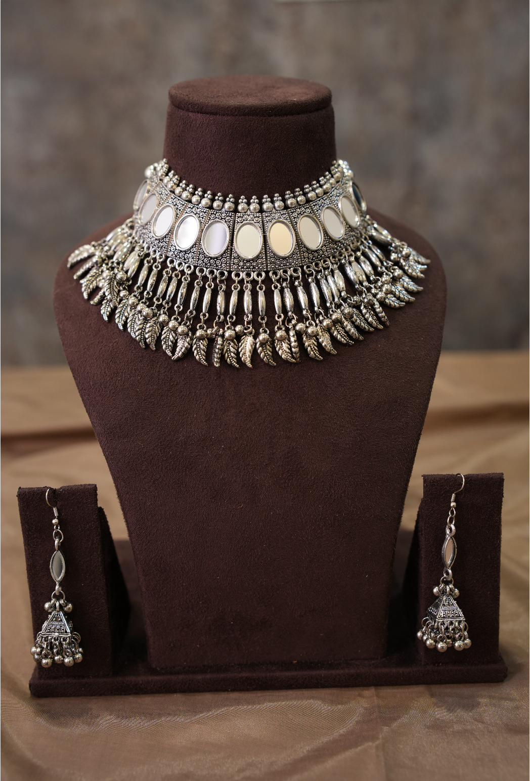 Jui Necklace Set