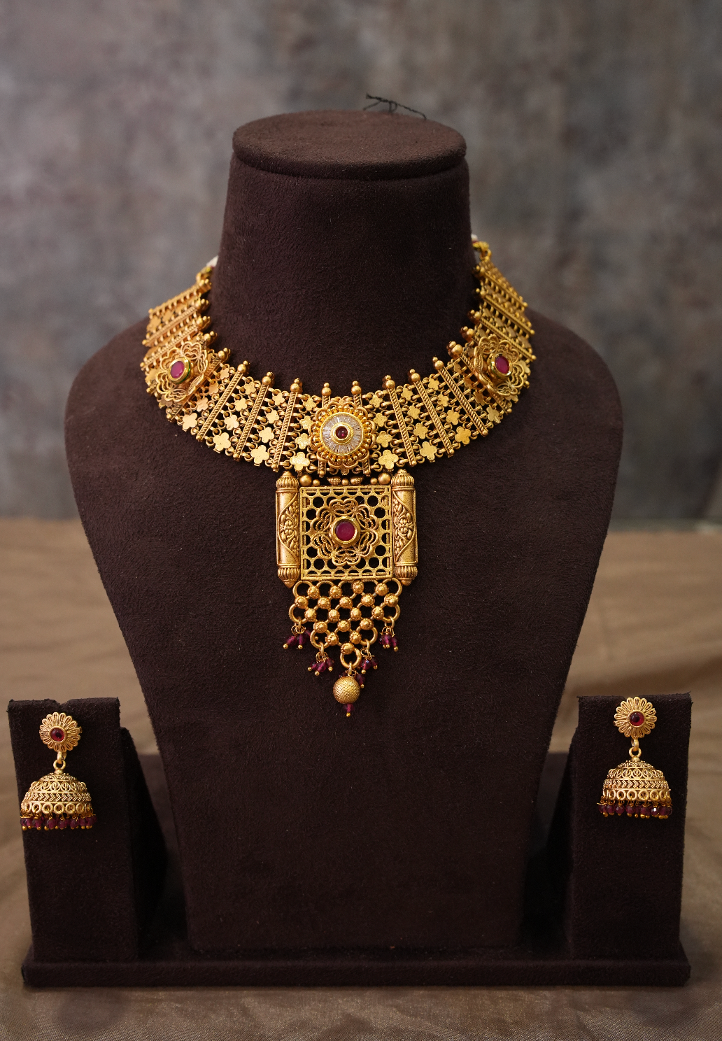 Gulabo Necklace