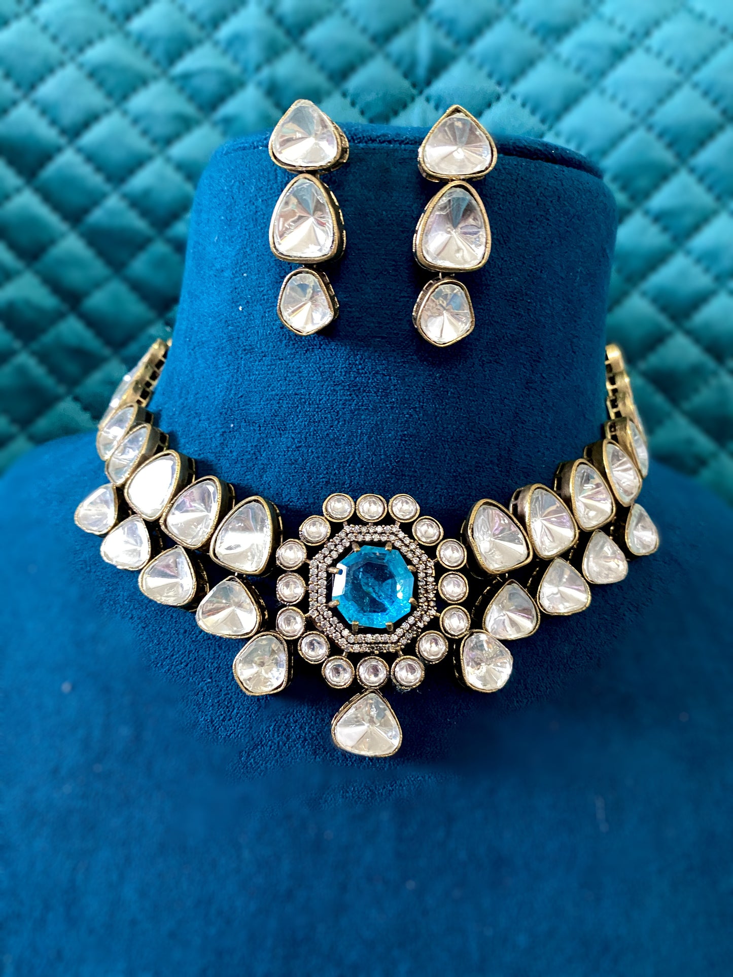 Kundan Necklace with blue stone